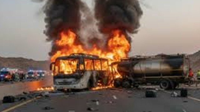 সৌদিতে বাস-ট্যাংকারের সংঘর্ষে ৪২ ওমরাহযাত্রী নিহত