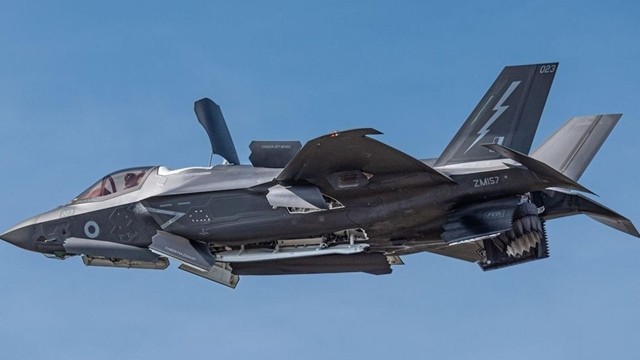 যুক্তরাষ্ট্রের থেকে কেন এফ-৩৫ যুদ্ধবিমান কিনছে সৌদি?