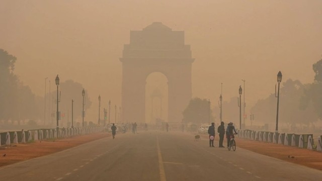 দিল্লির বায়ুদূষণ মাত্রা কমাতে ব্যবহার করা হবে 'ক্লাউড সিডিং'