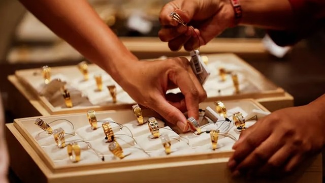 সর্বকালের সব রেকর্ড ভেঙে আবার বাড়ল স্বর্ণের দাম