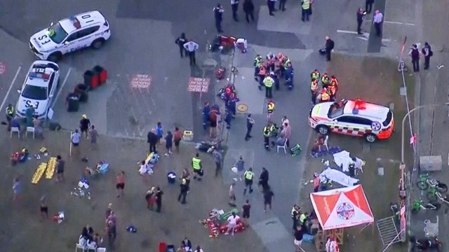 ইহুদিদের উৎসবে এলোপাথাড়ি গুলি, নিহত অন্তত ১০