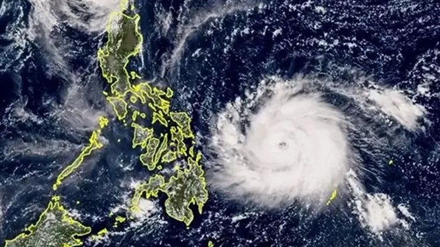 শক্তিশালী ঘূর্ণিঝড়ে রূপ নিচ্ছে ‘মন্থা’, ভারতের ৩ রাজ্যে সতর্কতা