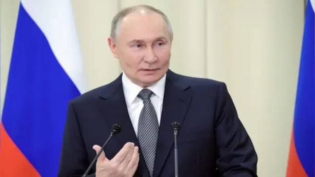 ইউক্রেন যুদ্ধের প্রভাবে রাশিয়ার অস্ত্র উৎপাদনে রেকর্ড উল্লম্ফন, দাবি পুতিনের