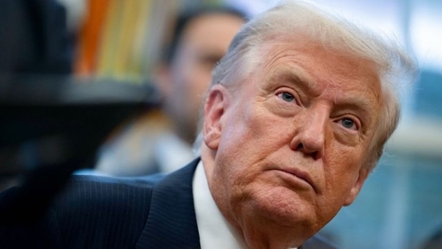 এপস্টেইনের নথি প্রকাশে হাউস রিপাবলিকানদের সমর্থন চাইলেন ট্রাম্প