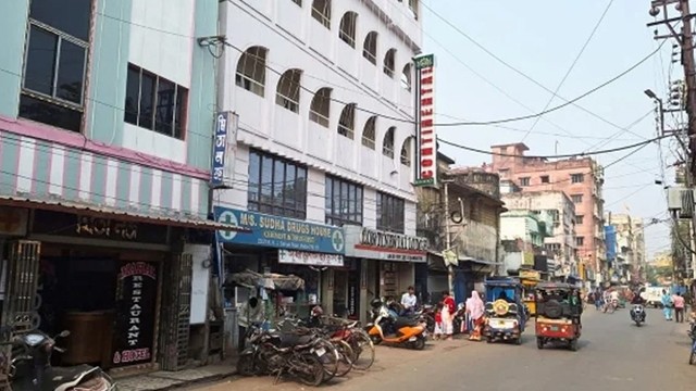 বাংলাদেশিদের কাছে রুম ভাড়া দেবে না ভারতের হোটেল মালিকরা