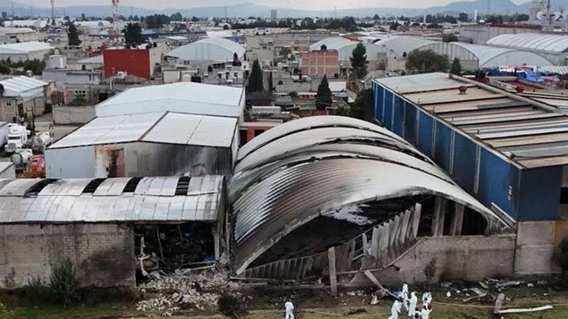 জরুরি অবতরণে ব্যর্থ হয়ে, প্রাণ গেল অন্তত সাতজনের