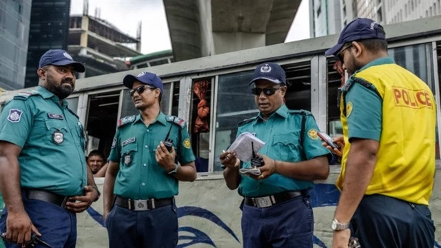 ছিনতাই ঠেকাতে হালকা অস্ত্র পাচ্ছেন ট্রাফিক সার্জেন্টরা