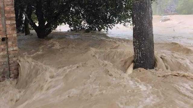 শেরপুরে বন্যা চরম অবনতির দিকে, আশঙ্কা বিশেষজ্ঞের