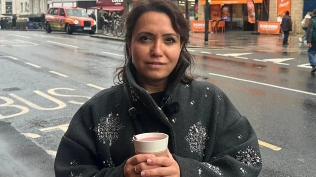 লন্ডনে ড্রেনে কফি ঢেলে বিপাকে নারী, গুনতে হলো ১৫০ পাউন্ড জরিমানা!