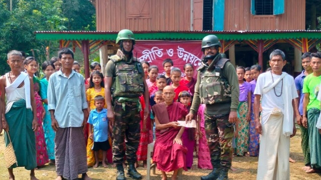 সেনাবাহিনীর সহযোগিতায় বৌদ্ধ ধর্মাবলম্বীদের শান্তিপূর্ণভাবে উৎসব পালন